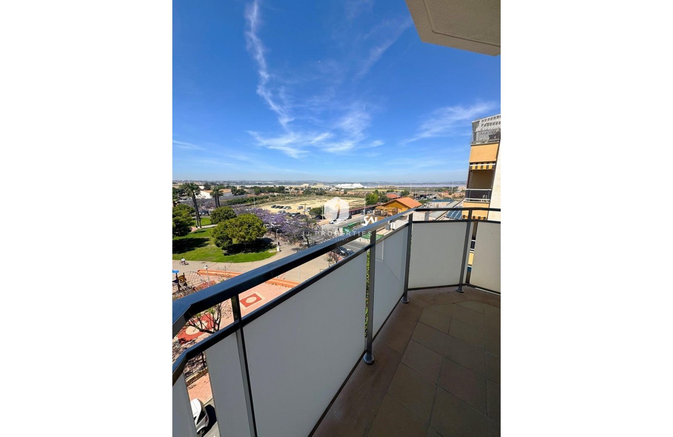 Tweedehands - Appartement / flat -
Torrevieja - Centro - Muelle Pesquero