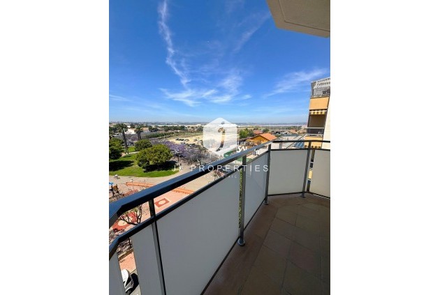 Tweedehands - Appartement / flat -
Torrevieja - Centro - Muelle Pesquero