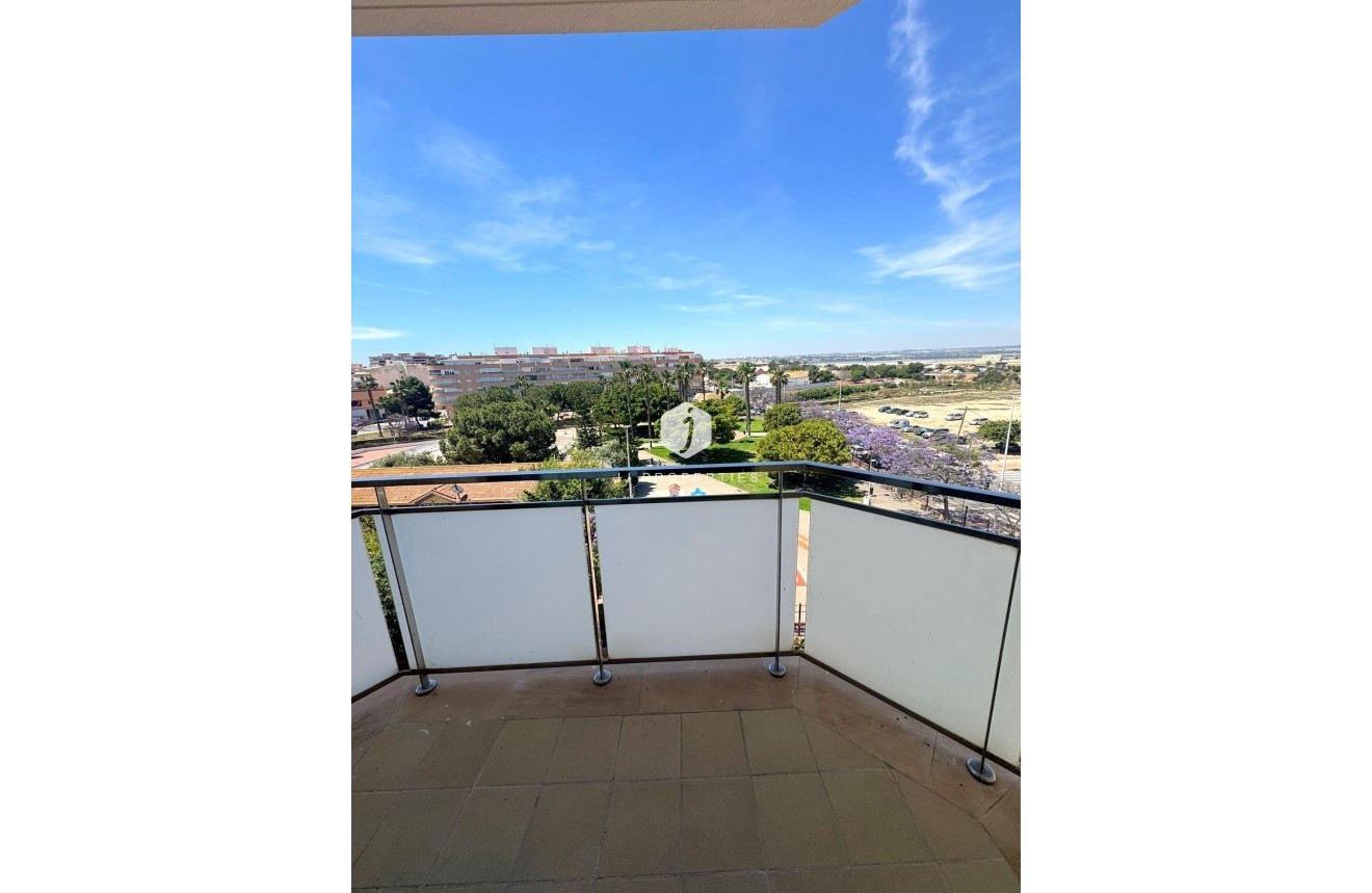 Tweedehands - Appartement / flat -
Torrevieja - Centro - Muelle Pesquero