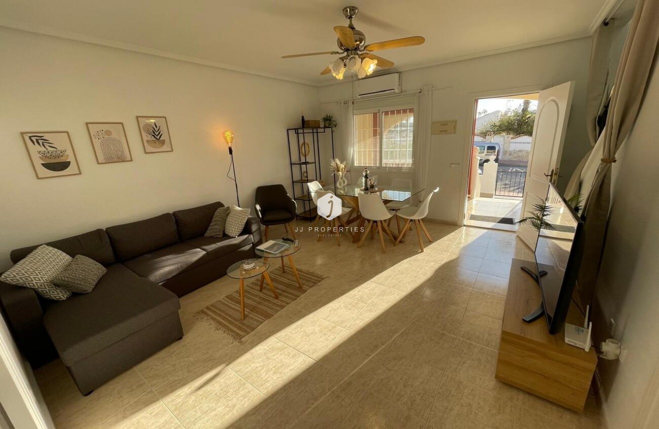 Segunda mano - Chalet -
Ciudad Quesada - Costa Blanca