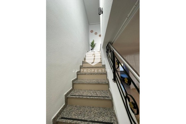 Segunda mano - Chalet -
Ciudad Quesada - Costa Blanca