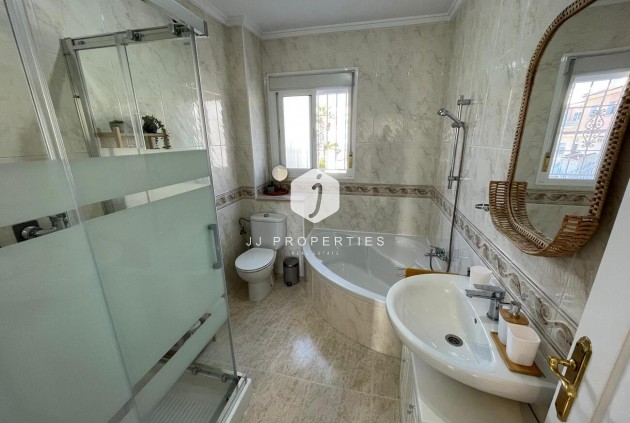 Segunda mano - Chalet -
Ciudad Quesada - Costa Blanca