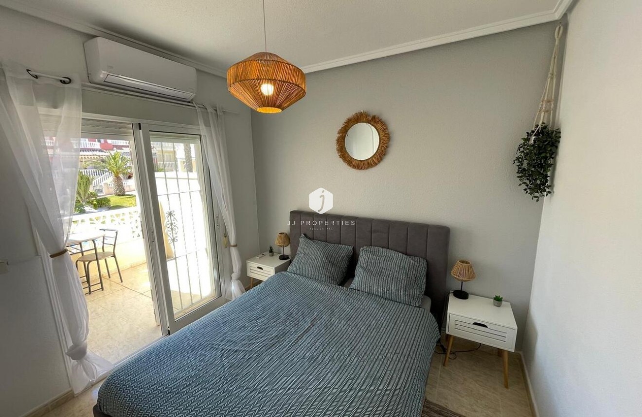 Segunda mano - Chalet -
Ciudad Quesada - Costa Blanca