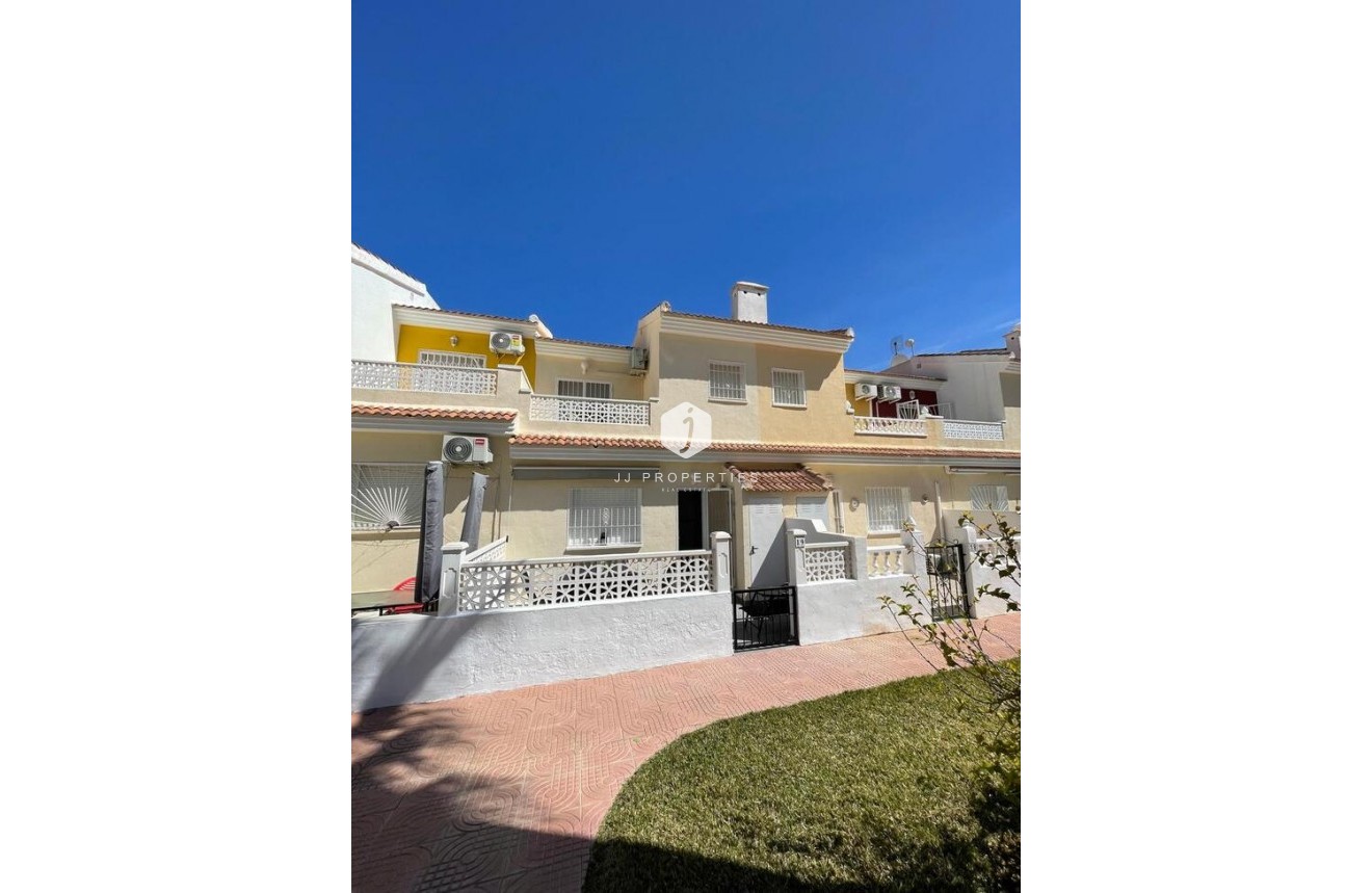 Segunda mano - Chalet -
Ciudad Quesada - Costa Blanca