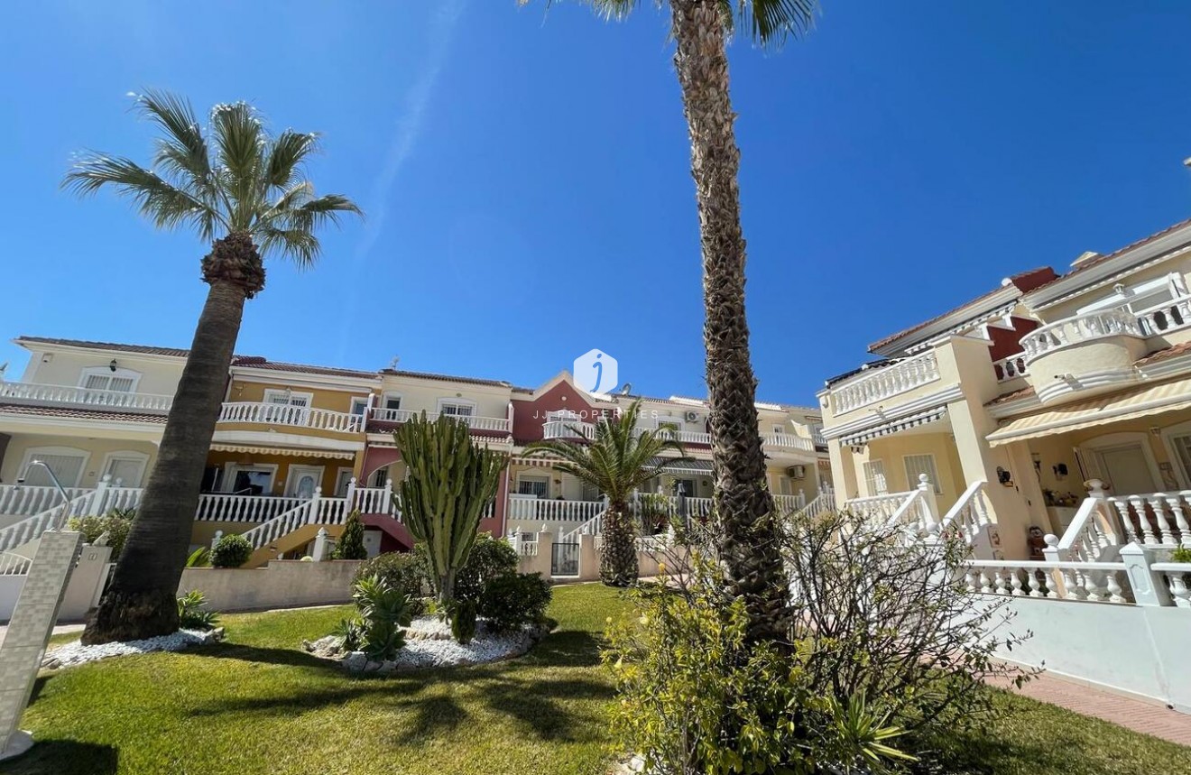 Segunda mano - Chalet -
Ciudad Quesada - Costa Blanca