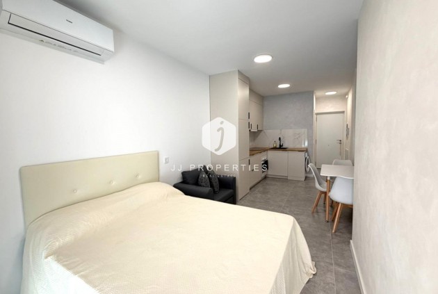 Aus zweiter Hand - Wohnung -
Torrevieja - Playa del Cura