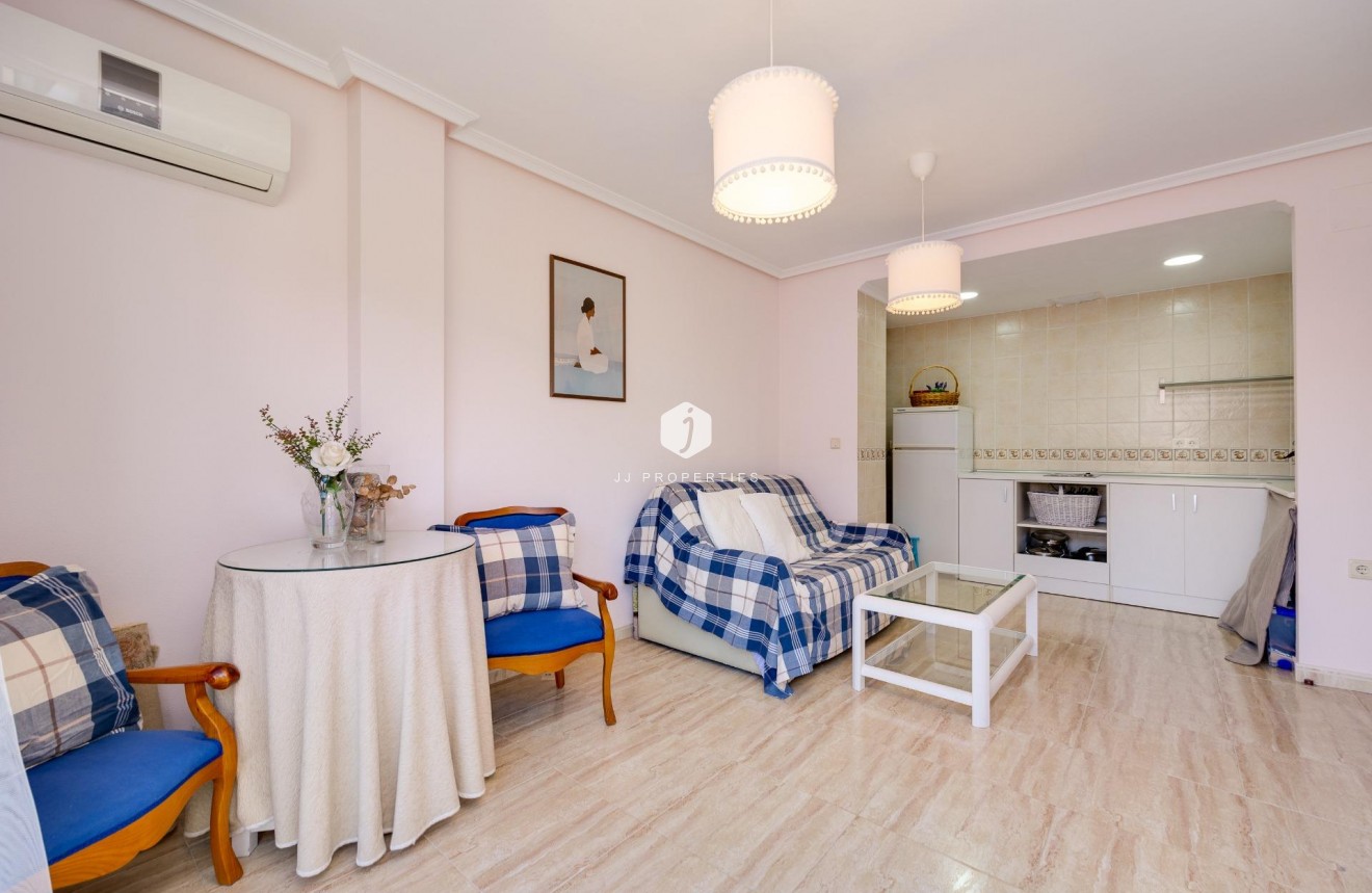 D'occasion - Attique -
Torrevieja - Centro