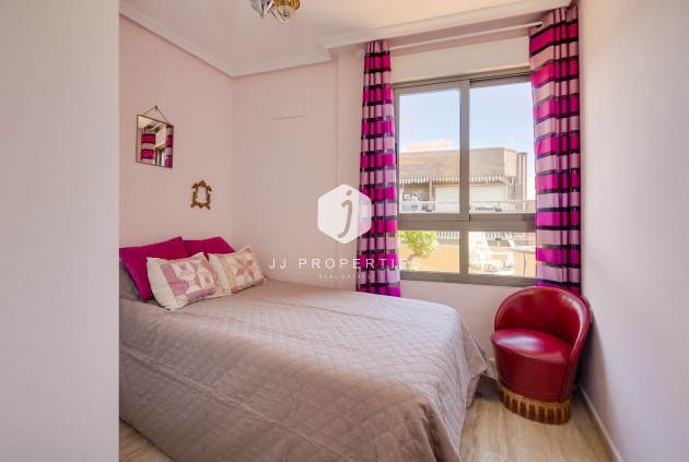 D'occasion - Attique -
Torrevieja - Centro