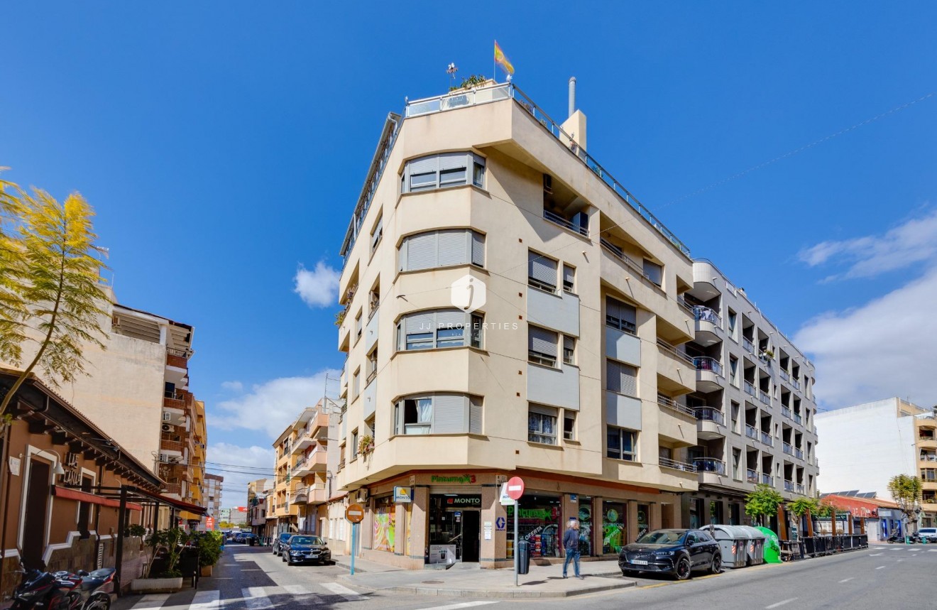 D'occasion - Attique -
Torrevieja - Centro