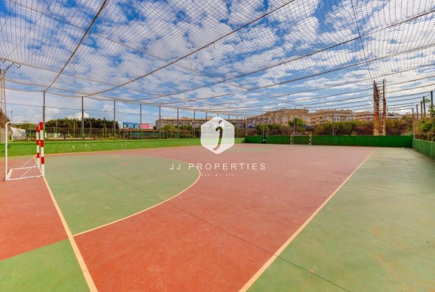 Z drugiej ręki - Bungalow -
Torrevieja - PARQUE DE LAS NACIONES
