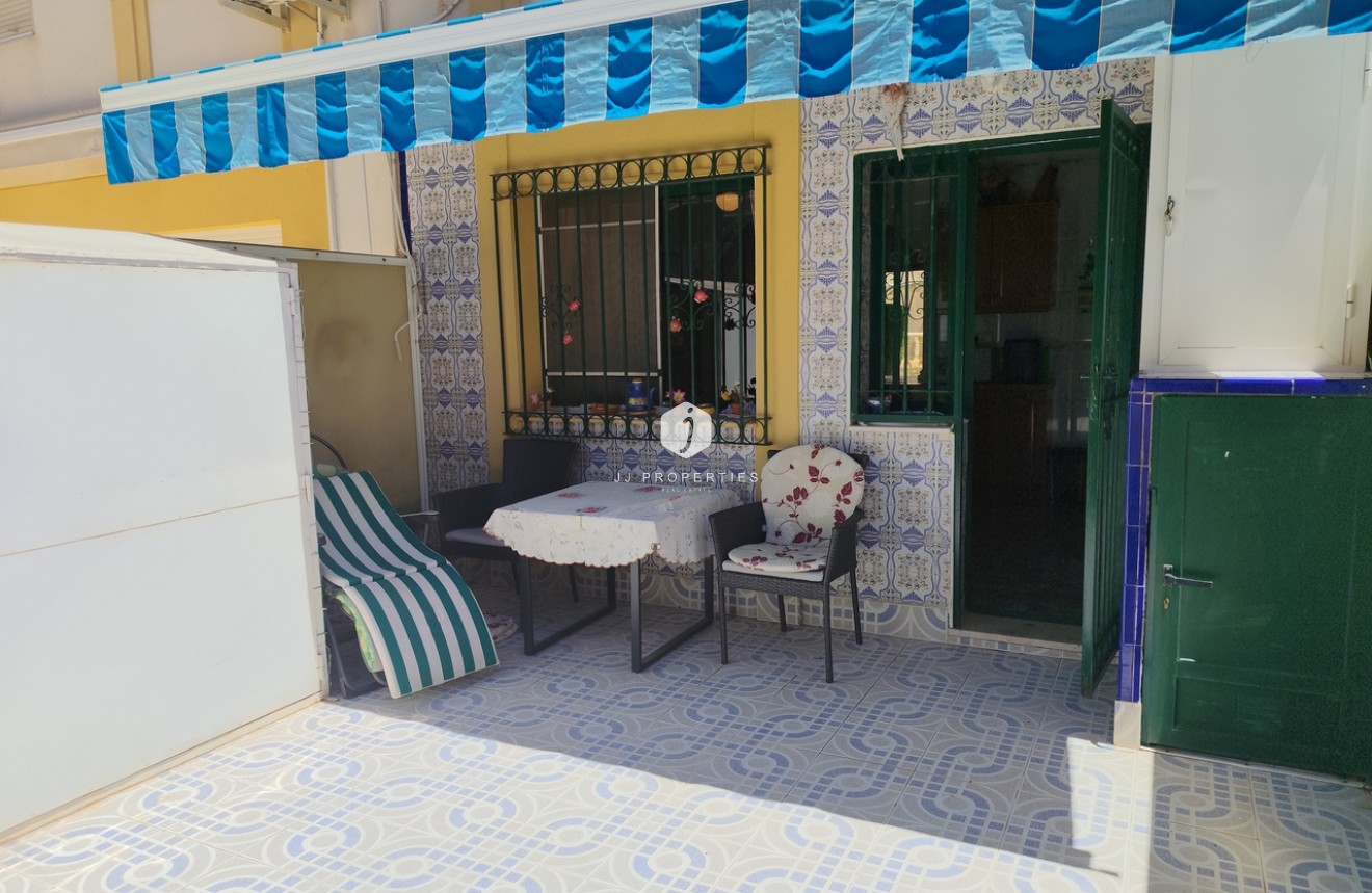 Resale - Chalet -
La Zenia - Costa Blanca