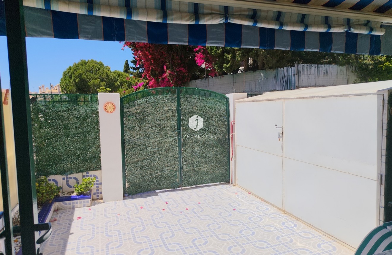 Resale - Chalet -
La Zenia - Costa Blanca