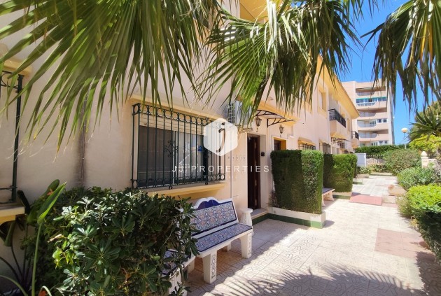 Resale - Chalet -
La Zenia - Costa Blanca