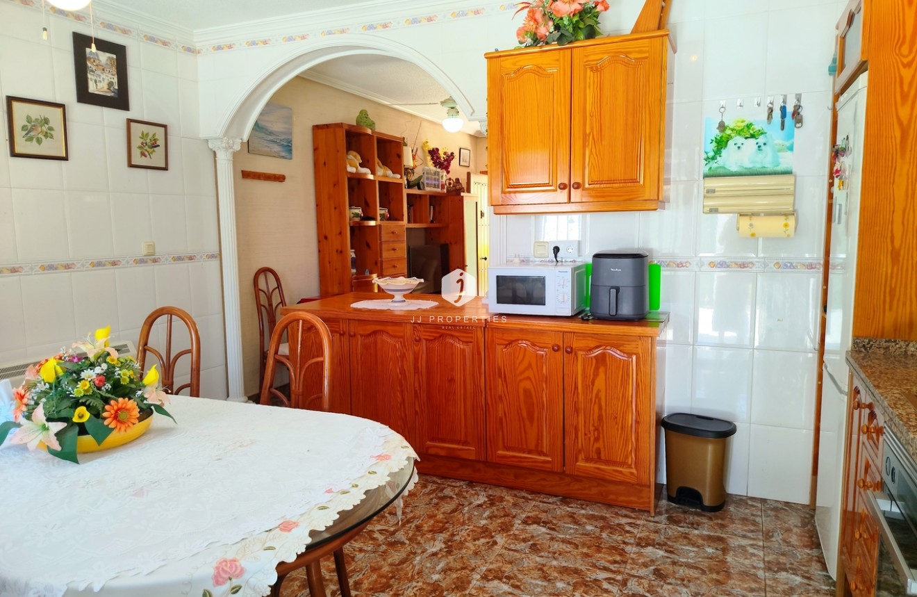 Resale - Chalet -
La Zenia - Costa Blanca
