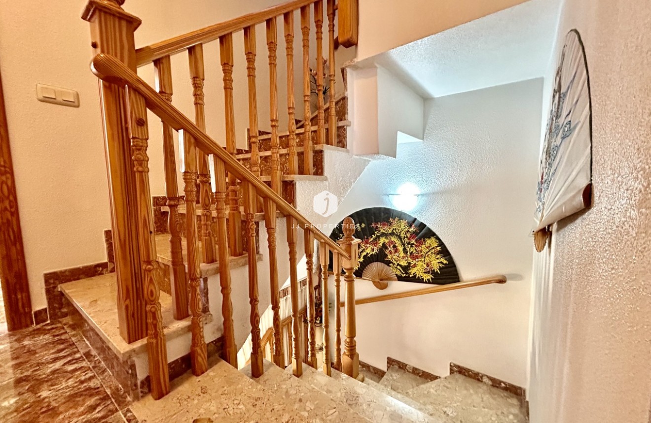 Resale - Chalet -
La Zenia - Costa Blanca