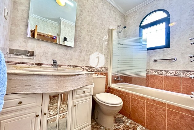 Resale - Chalet -
La Zenia - Costa Blanca