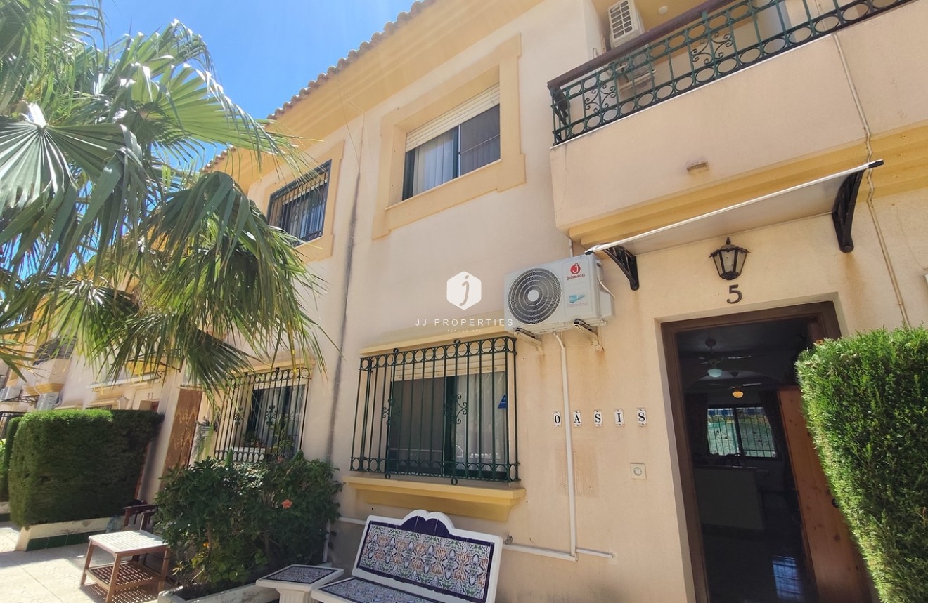 Resale - Chalet -
La Zenia - Costa Blanca