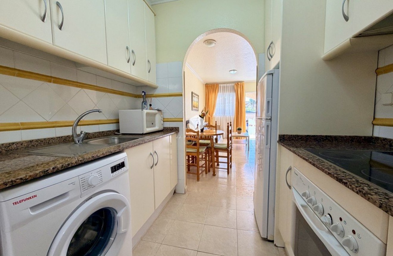 D'occasion - Chalet -
Torrevieja - Costa Blanca