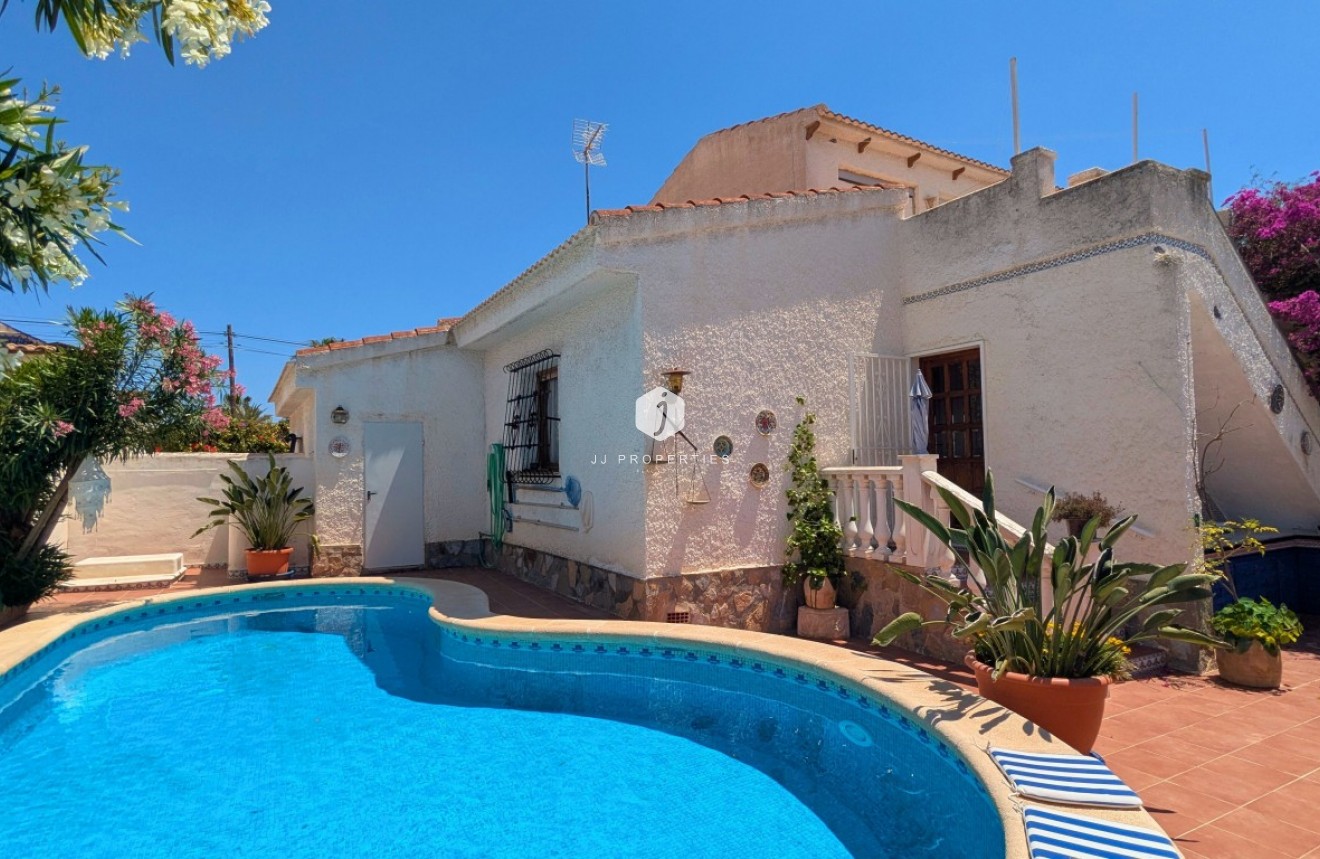 Resale - Villa -
Ciudad Quesada - Costa Blanca