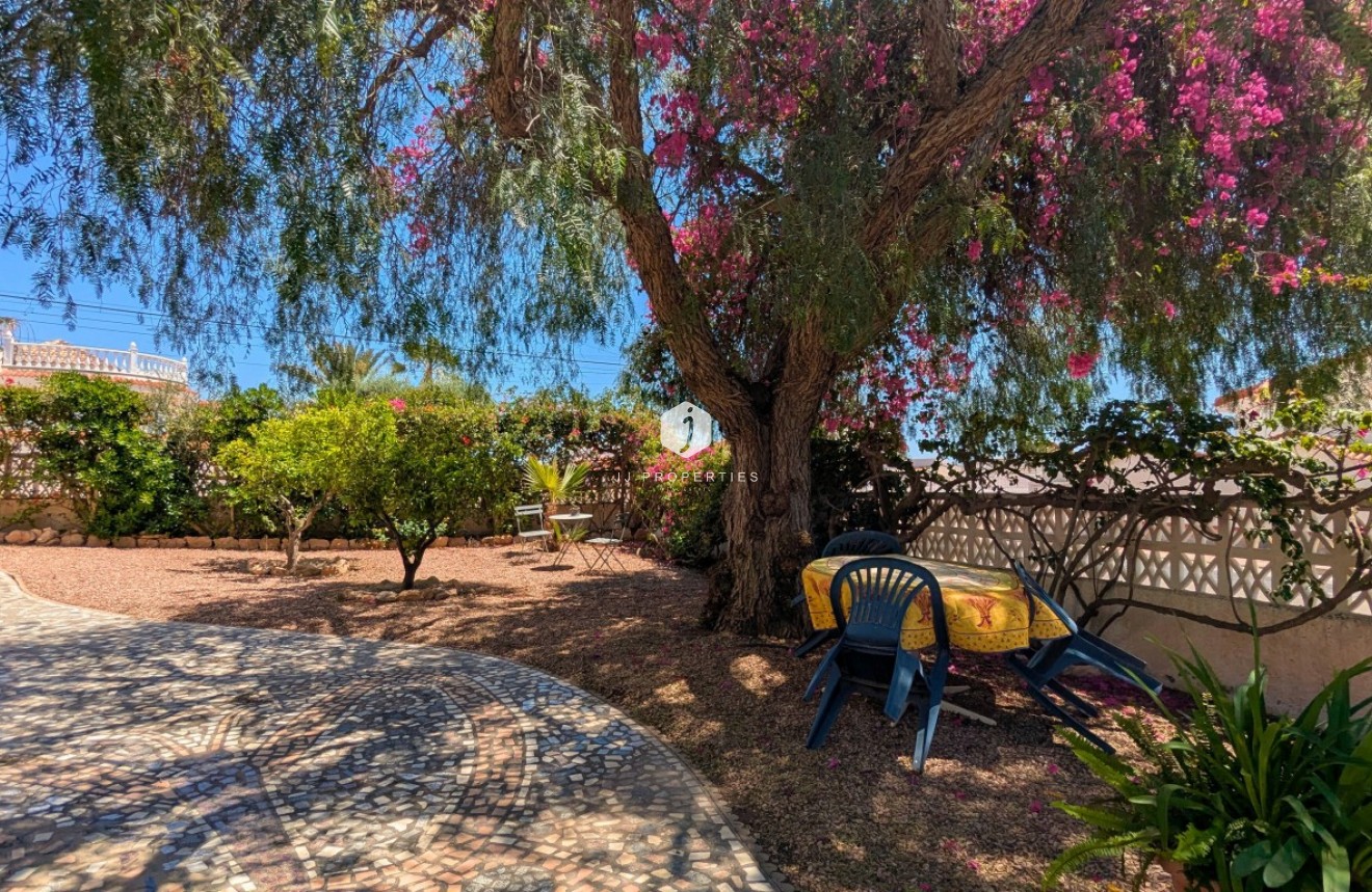 Resale - Villa -
Ciudad Quesada - Costa Blanca