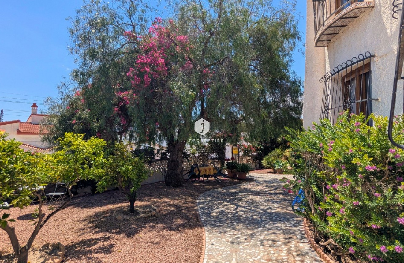 Resale - Villa -
Ciudad Quesada - Costa Blanca