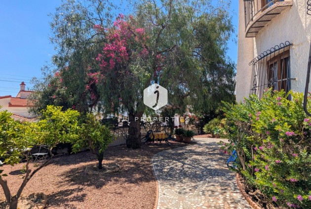 Resale - Villa -
Ciudad Quesada - Costa Blanca