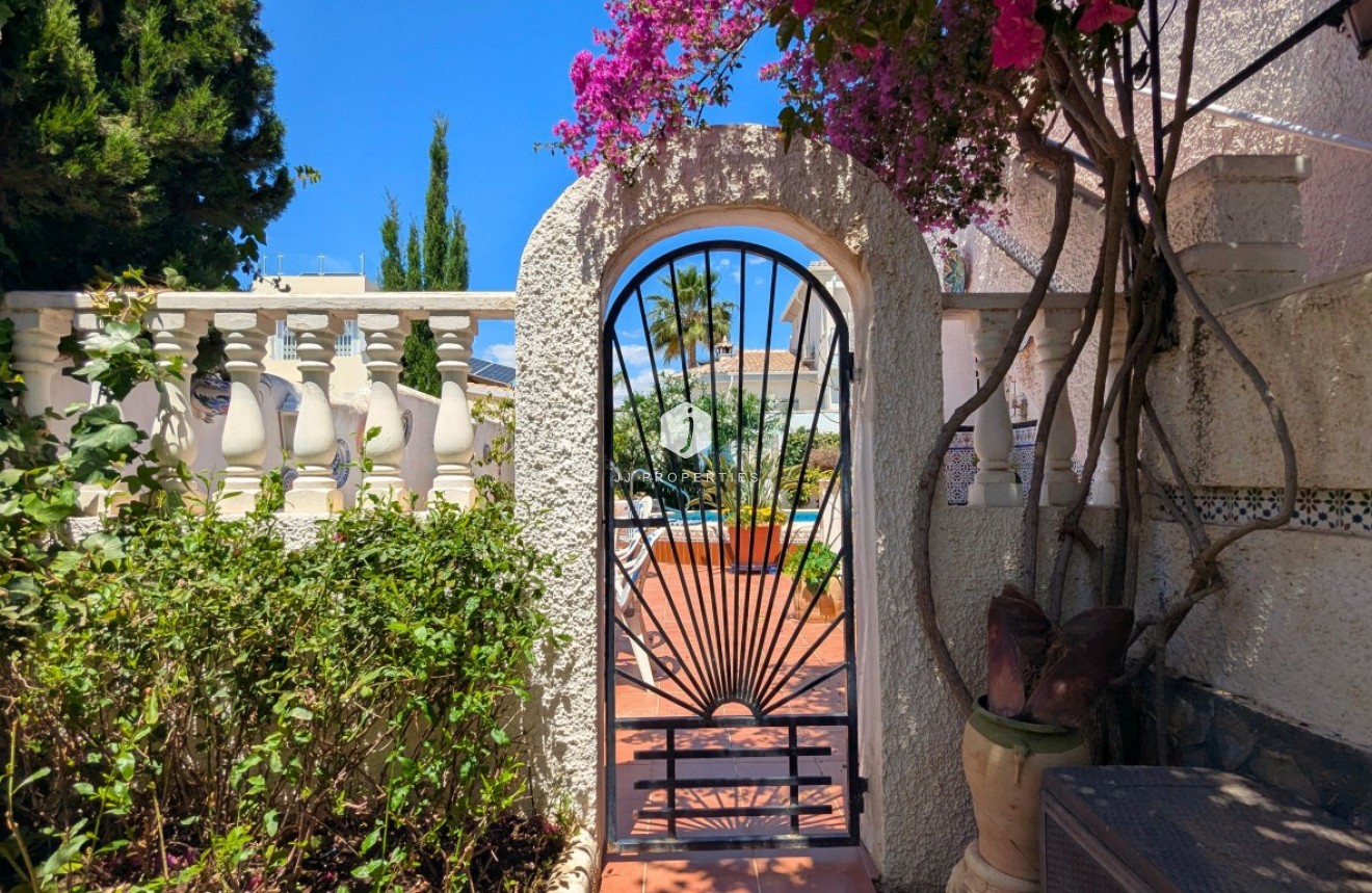 Resale - Villa -
Ciudad Quesada - Costa Blanca