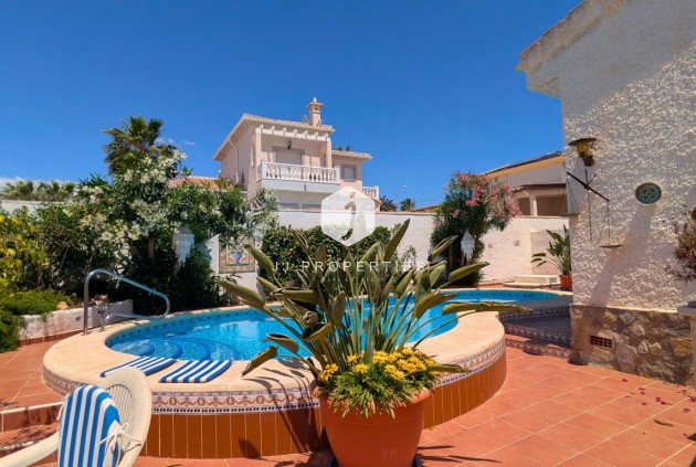 Resale - Villa -
Ciudad Quesada - Costa Blanca