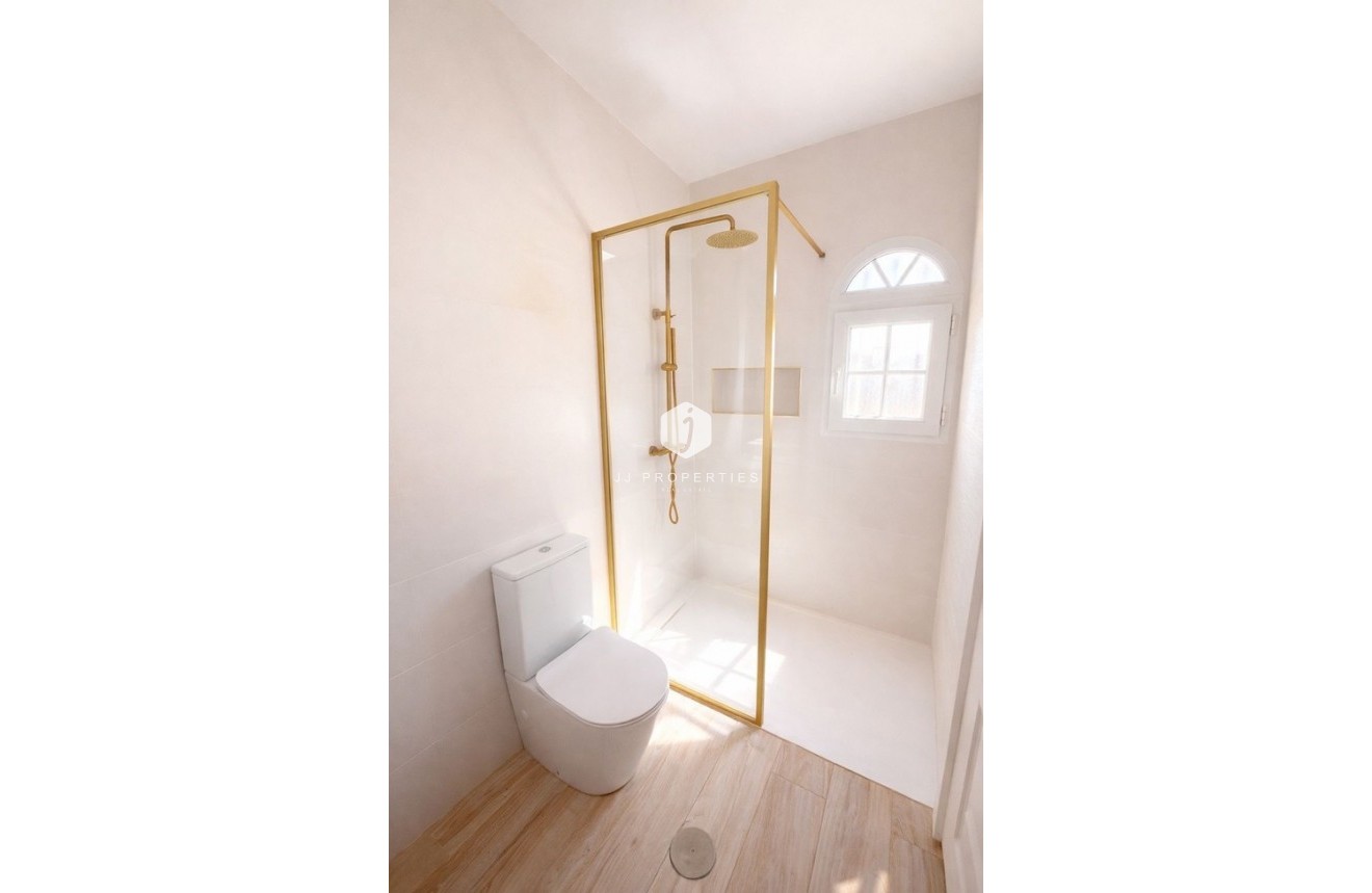 Resale - Villa -
Los Dolses - Inland