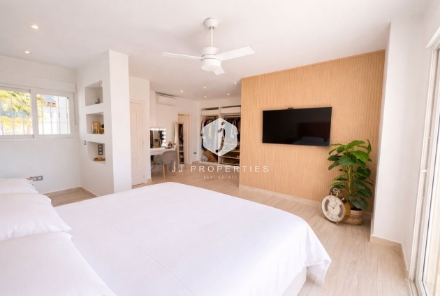 Resale - Villa -
Los Dolses - Inland