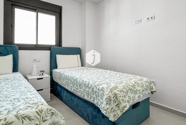 Aus zweiter Hand - Wohnung -
Orihuela Costa - Costa Blanca