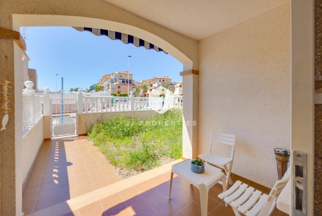 Z drugiej ręki - Bungalow -
Torrevieja - Aguas Nuevas 1
