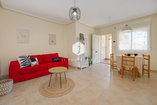 Z drugiej ręki - Bungalow -
Torrevieja - Aguas Nuevas 1