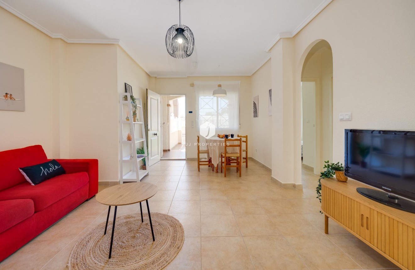 Z drugiej ręki - Bungalow -
Torrevieja - Aguas Nuevas 1