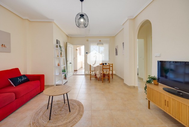 Z drugiej ręki - Bungalow -
Torrevieja - Aguas Nuevas 1