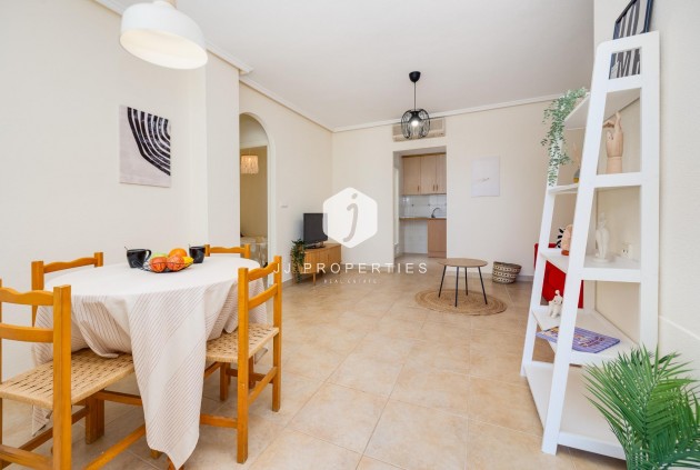 Z drugiej ręki - Bungalow -
Torrevieja - Aguas Nuevas 1