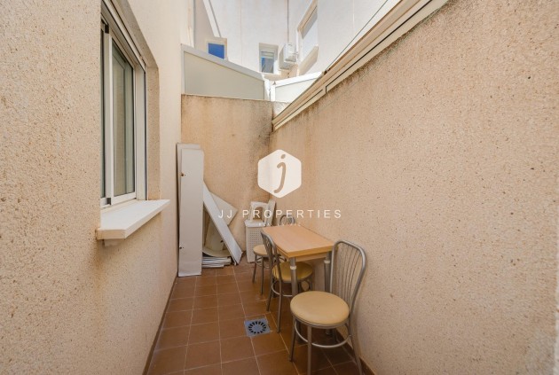Z drugiej ręki - Bungalow -
Torrevieja - Aguas Nuevas 1