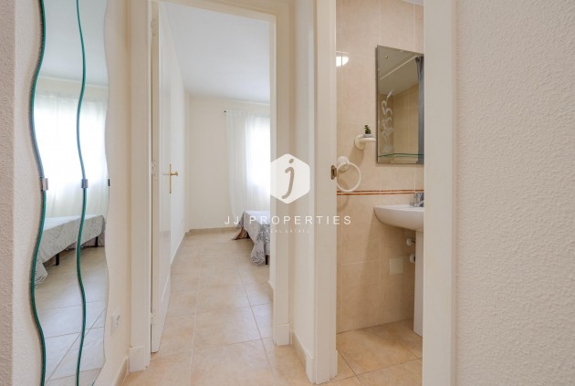 Z drugiej ręki - Bungalow -
Torrevieja - Aguas Nuevas 1