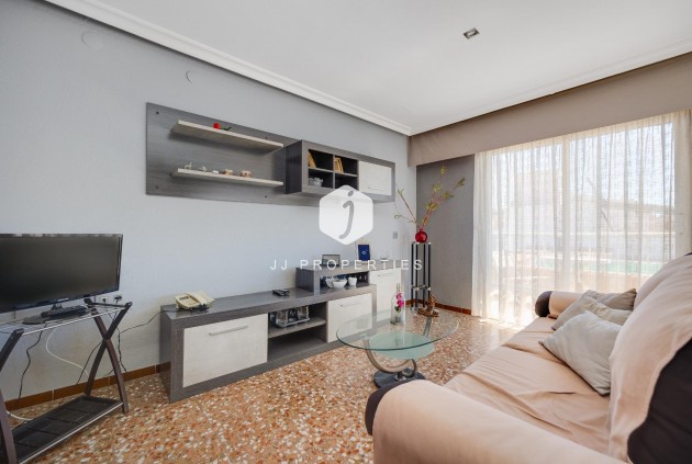 D'occasion - Appartement -
Torrevieja - Centro