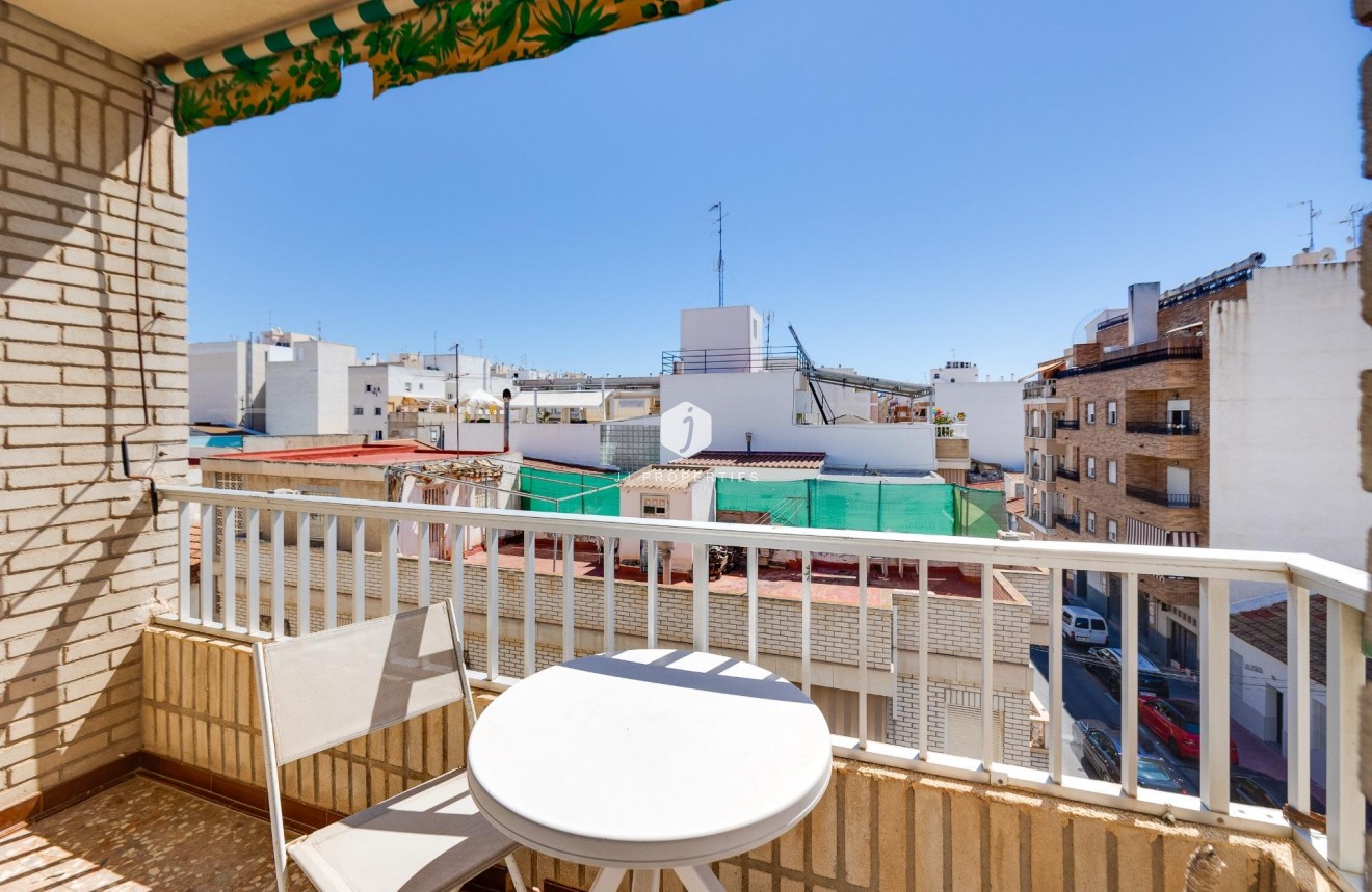 D'occasion - Appartement -
Torrevieja - Centro