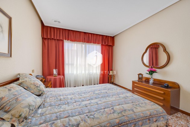 D'occasion - Appartement -
Torrevieja - Centro