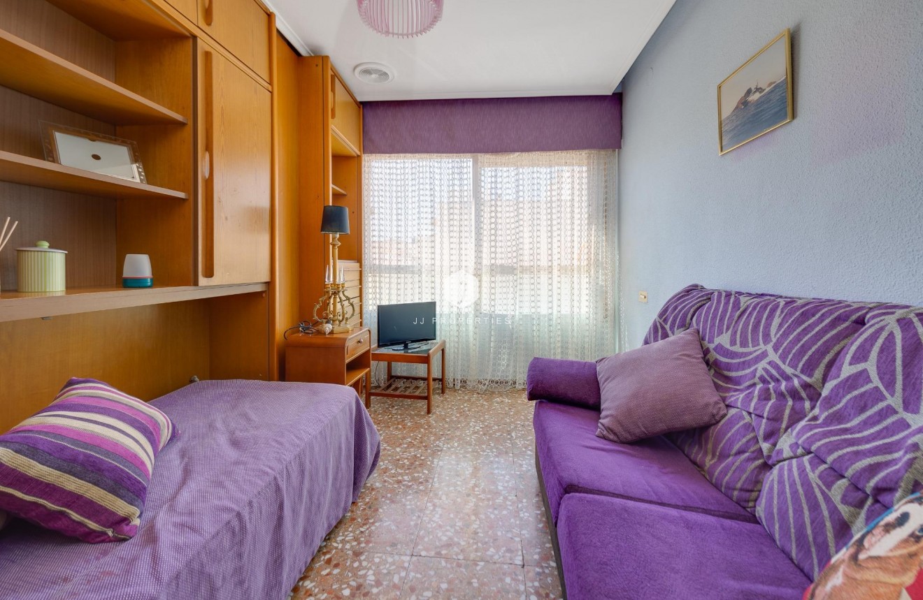 D'occasion - Appartement -
Torrevieja - Centro