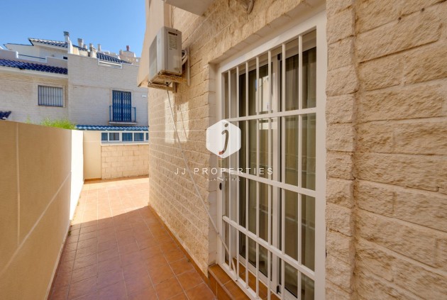 Resale - Chalet -
Torrevieja - La veleta