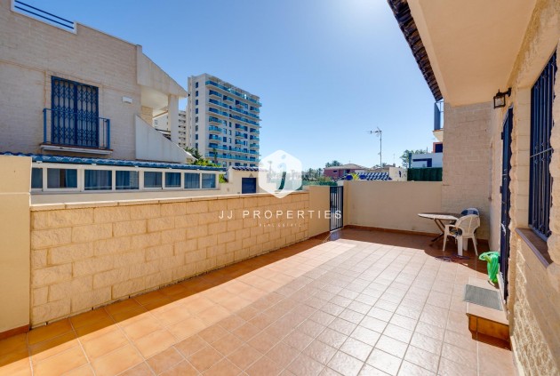 Resale - Chalet -
Torrevieja - La veleta
