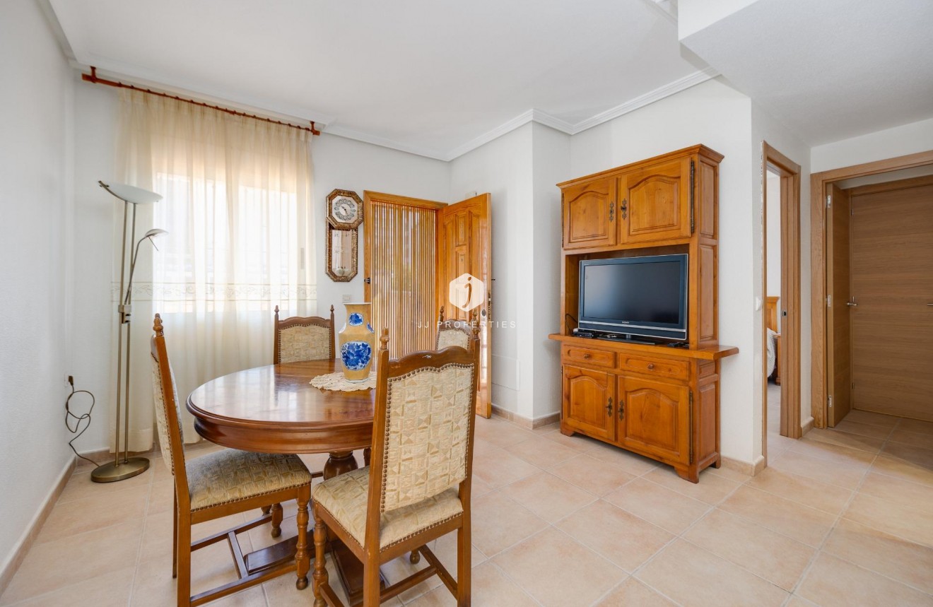 Resale - Chalet -
Torrevieja - La veleta