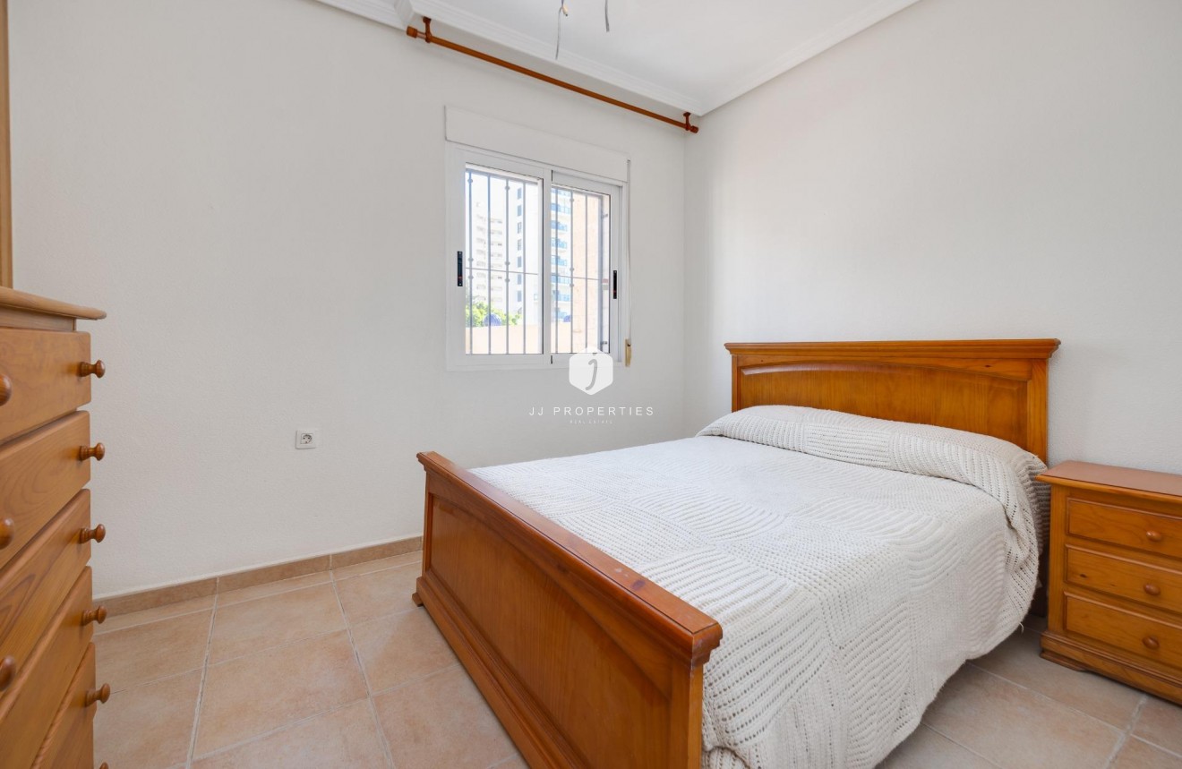Resale - Chalet -
Torrevieja - La veleta