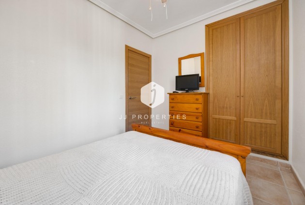 Resale - Chalet -
Torrevieja - La veleta