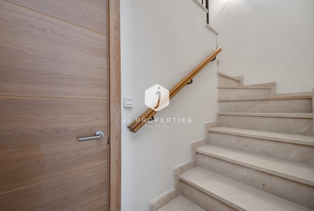 Resale - Chalet -
Torrevieja - La veleta