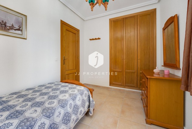 Resale - Chalet -
Torrevieja - La veleta