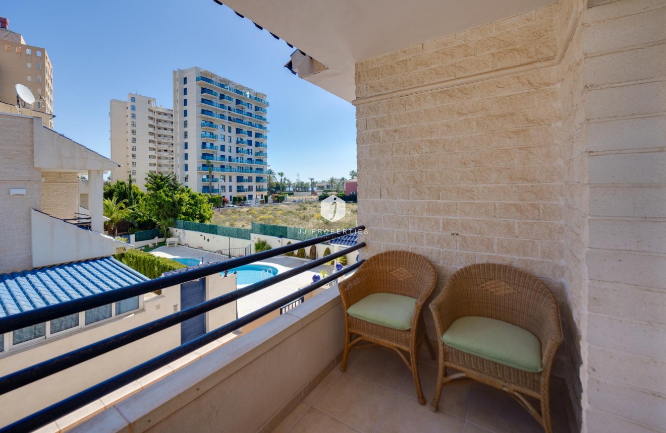 Resale - Chalet -
Torrevieja - La veleta